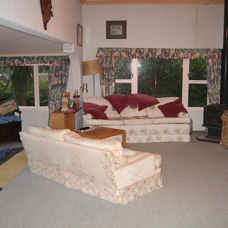 Bush House Bed and Breakfast Lower Hutt Exterior foto